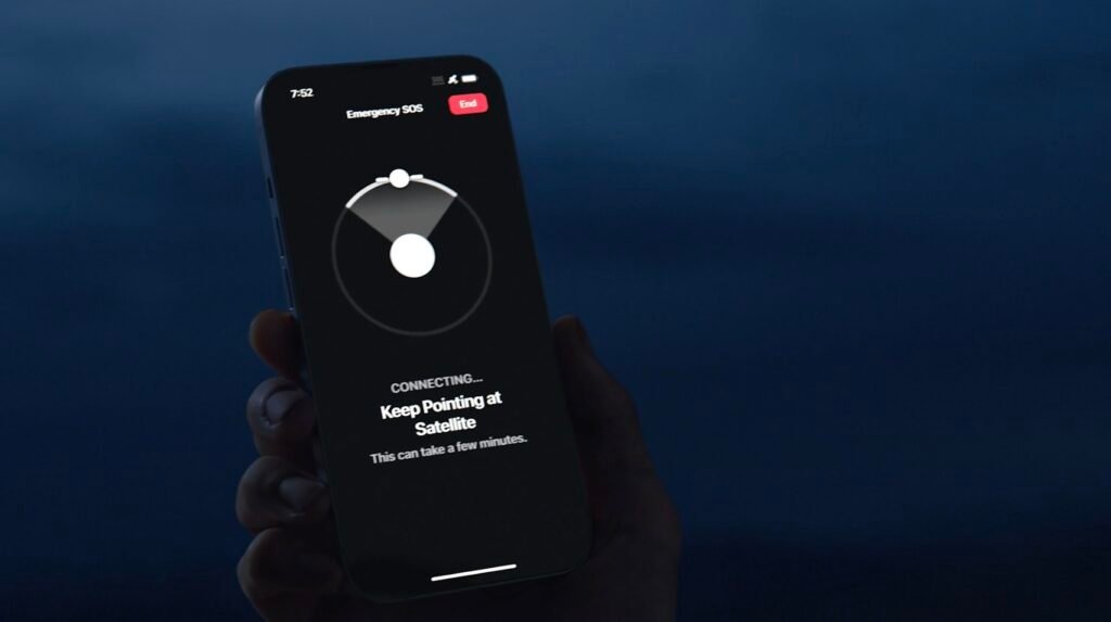 satellite messaging an iPhone 14
